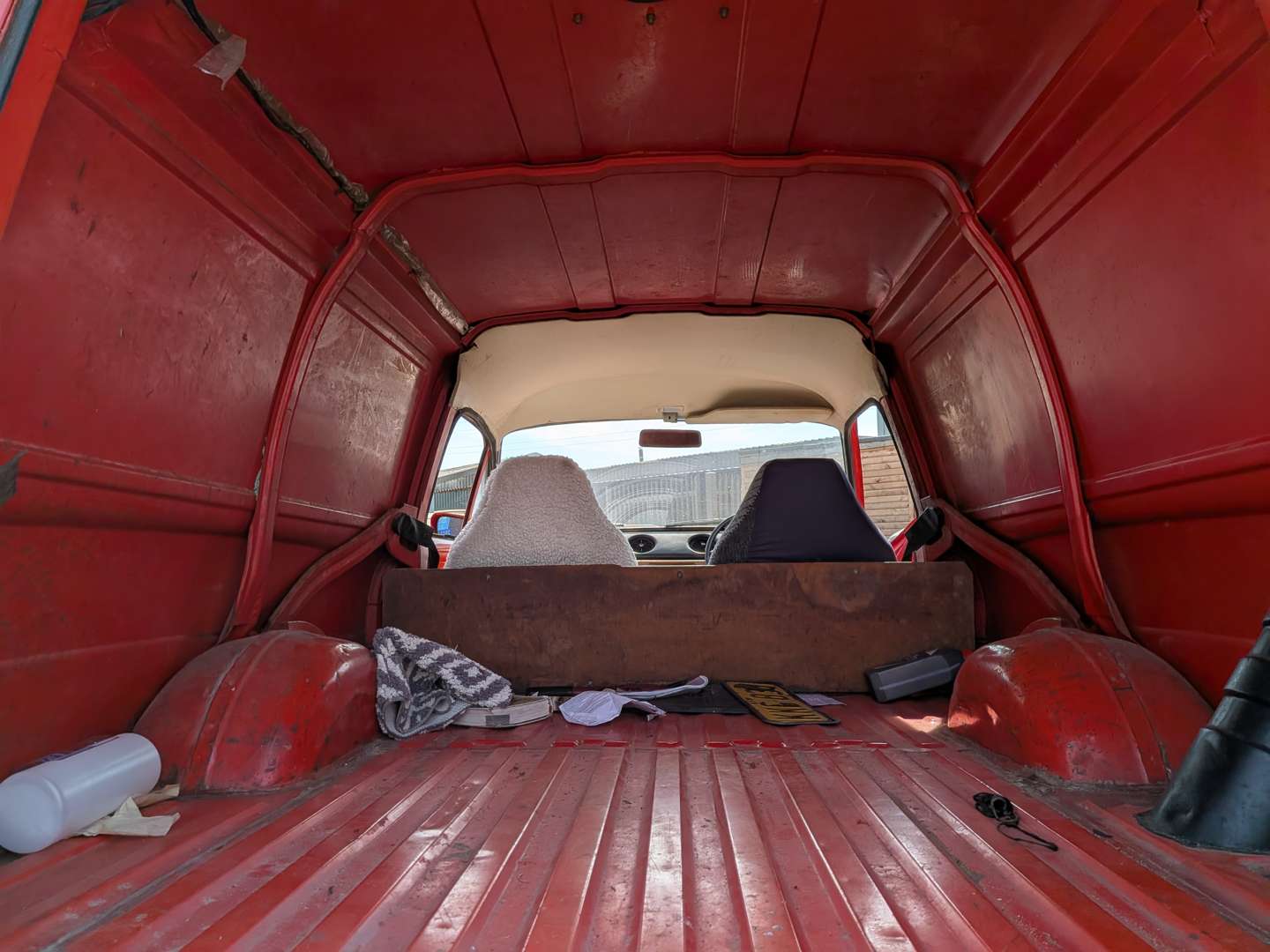 <p>1972 FORD ESCORT VAN</p>