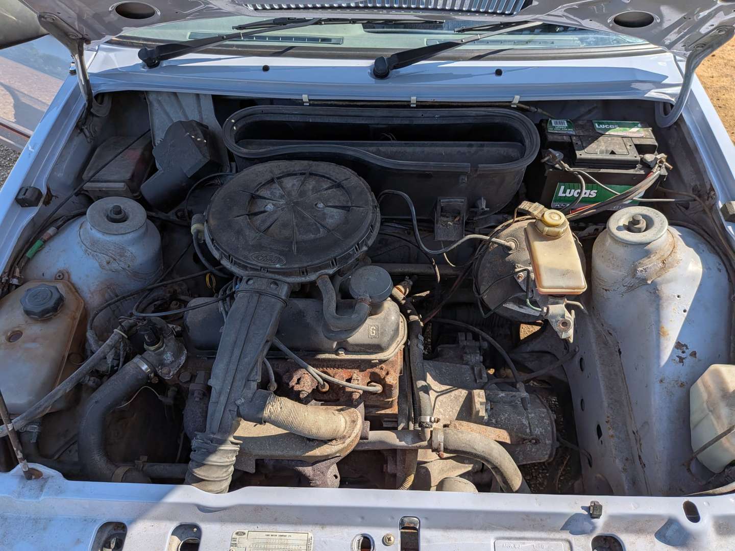 <p>1986 FORD ESCORT 55 VAN</p>