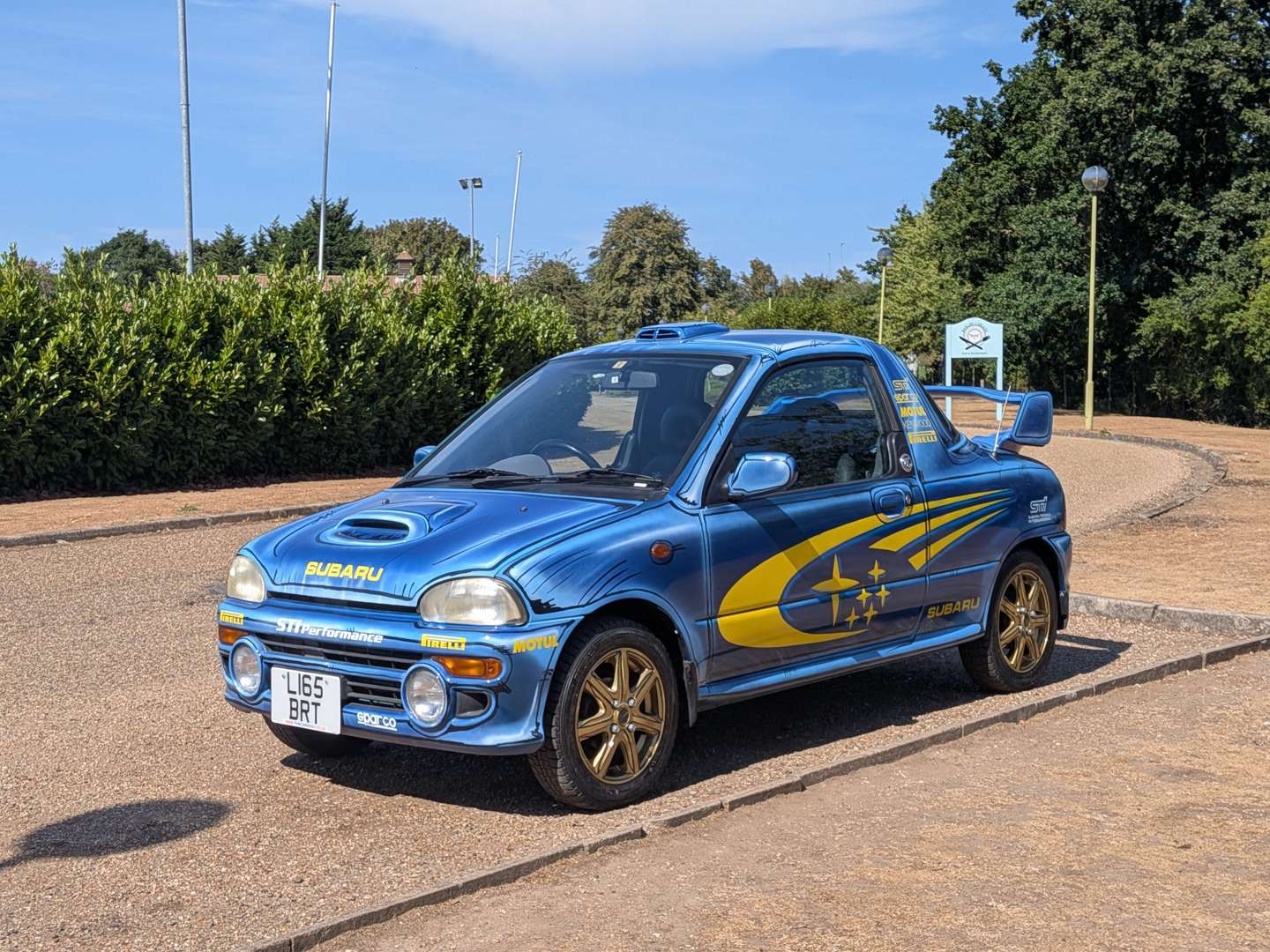 <p>1994 SUBARU VIVIO</p>