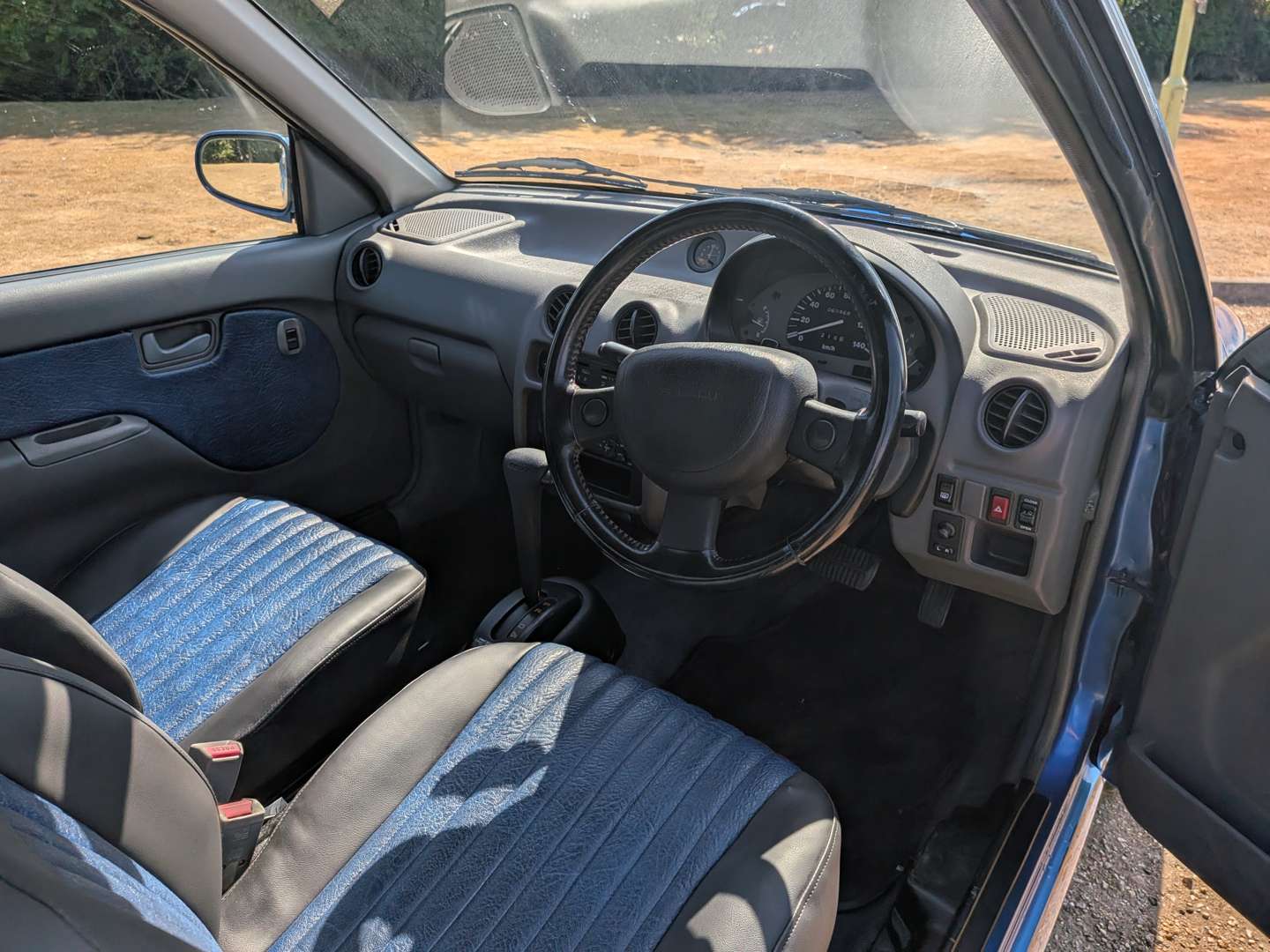 <p>1994 SUBARU VIVIO</p>