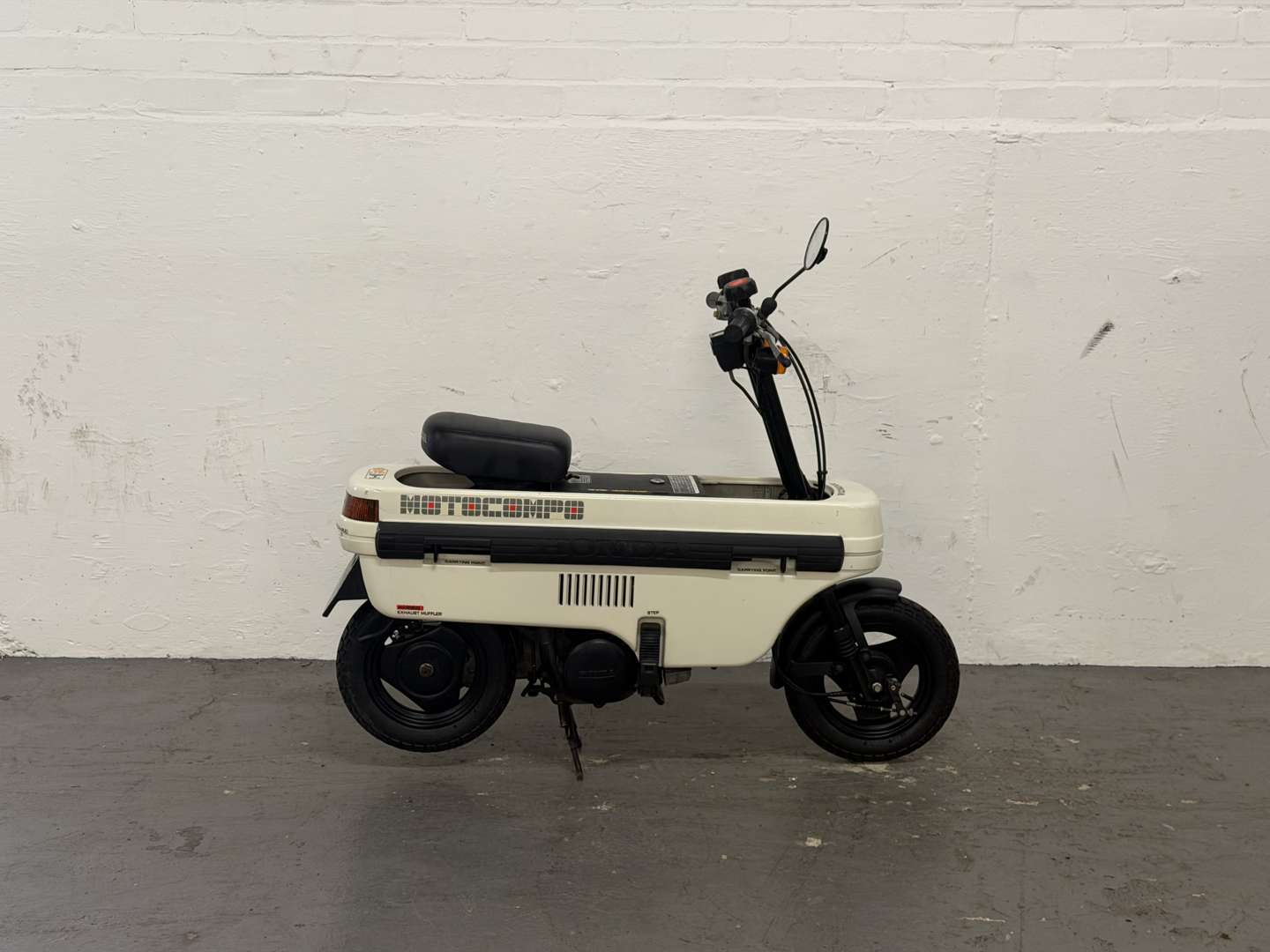 <p>1981 HONDA MOTOCOMPO</p>