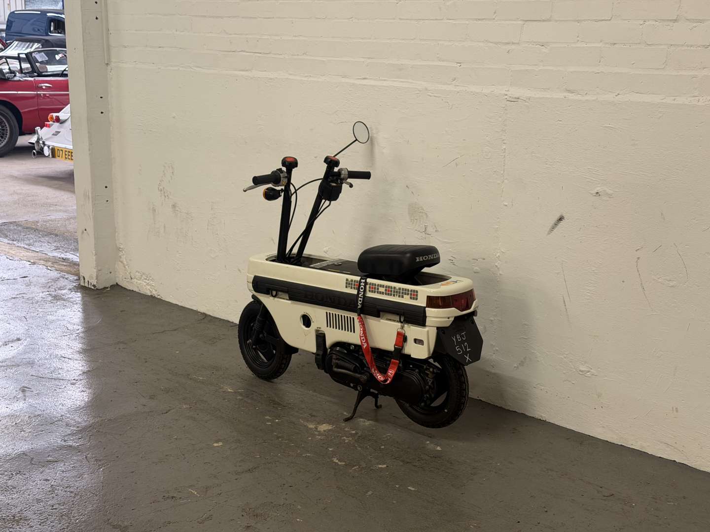 <p>1981 HONDA MOTOCOMPO</p>
