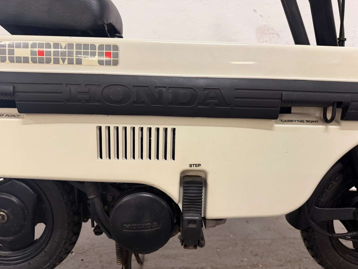 <p>1981 HONDA MOTOCOMPO</p>