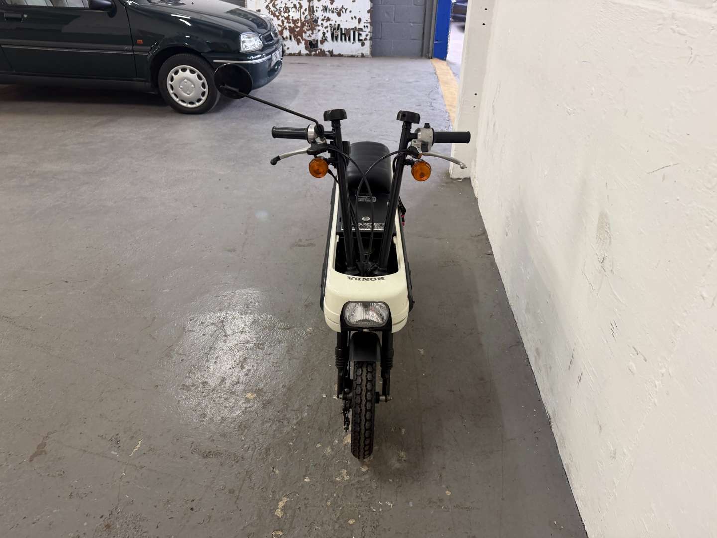 <p>1981 HONDA MOTOCOMPO</p>