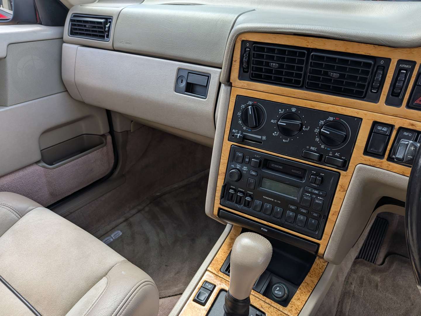 <p>1996 VOLVO 850R</p>