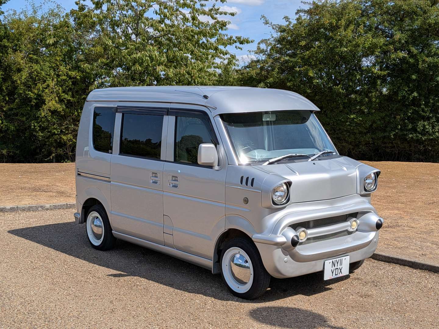 <p>2011 SUZUKI EVERY MINI RETRO CAMPER</p>
