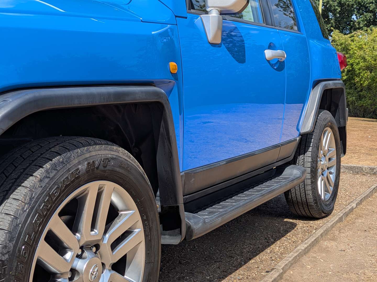 <p>2011 TOYOTA LAND CRUISER FJ</p>