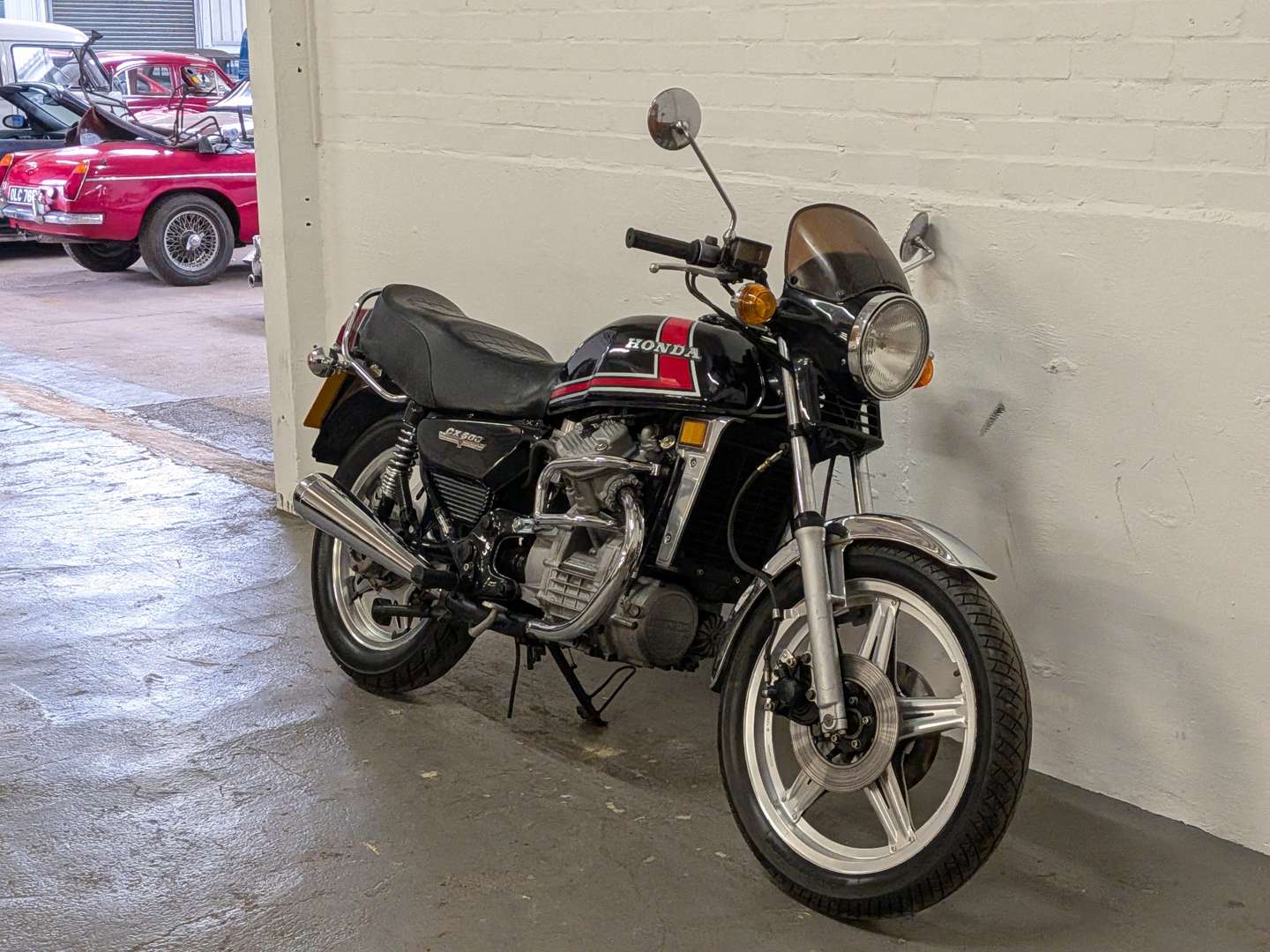 <p>1981 HONDA CX500</p>