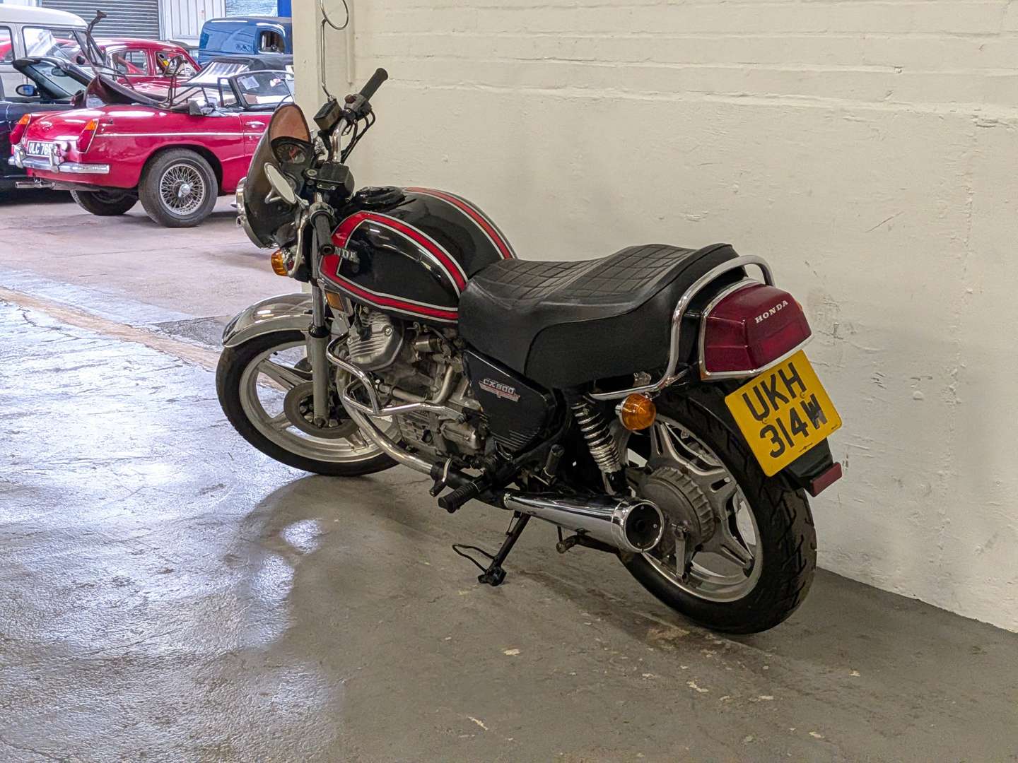 <p>1981 HONDA CX500</p>