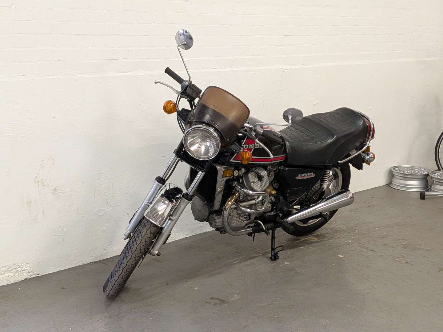 <p>1981 HONDA CX500</p>