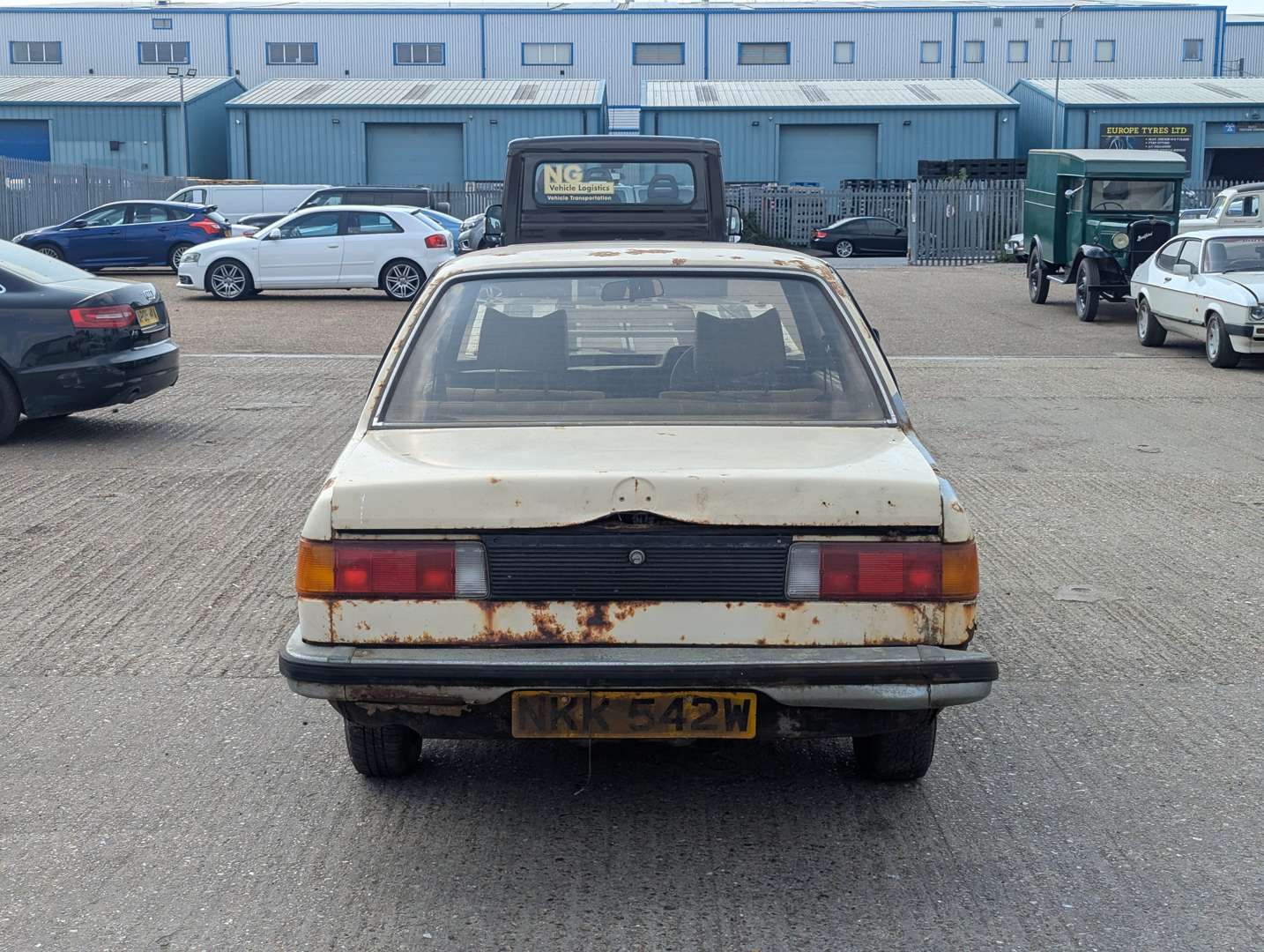 <p>1980 BMW 316 E21</p>