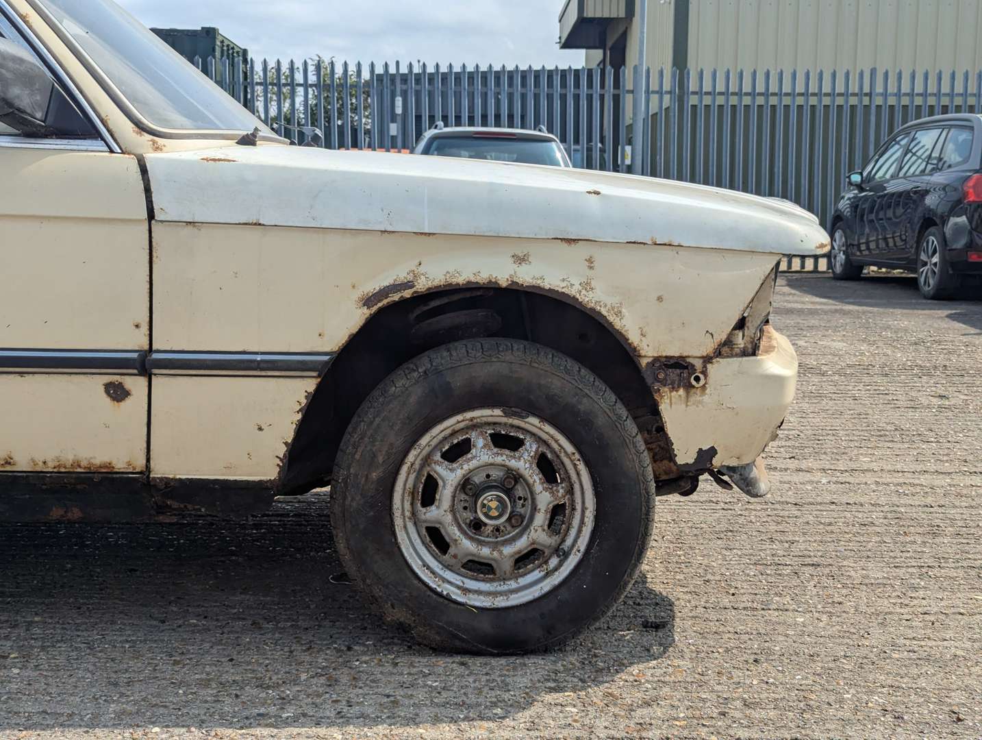 <p>1980 BMW 316 E21</p>