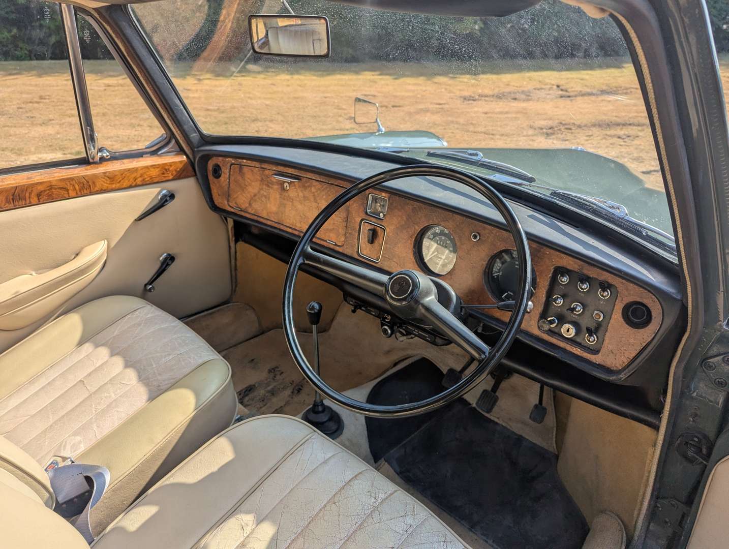 <p>1968 VANDEN PLAS 1300 PRINCESS</p>