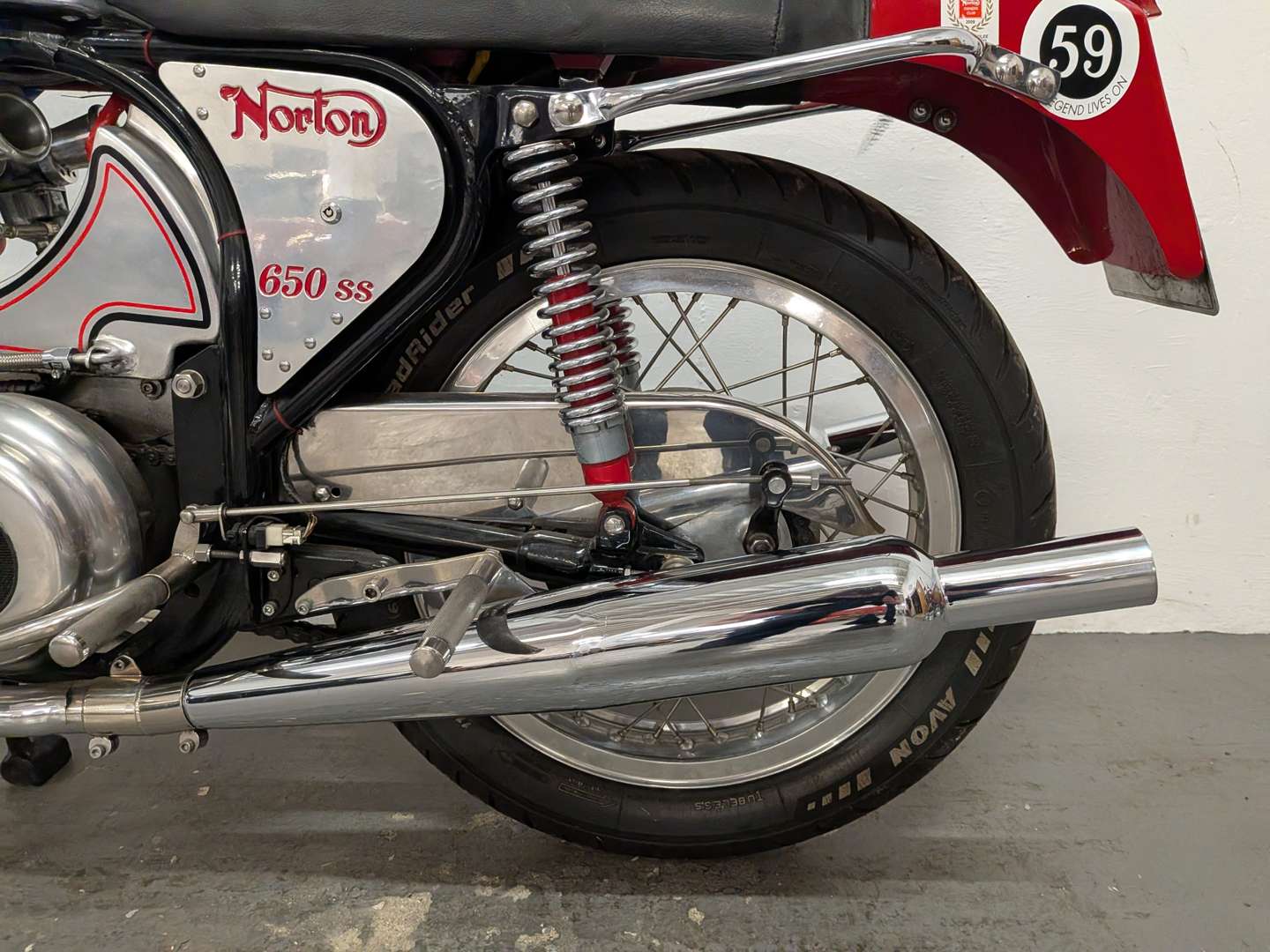 <p>1965 NORTON 650SS</p>