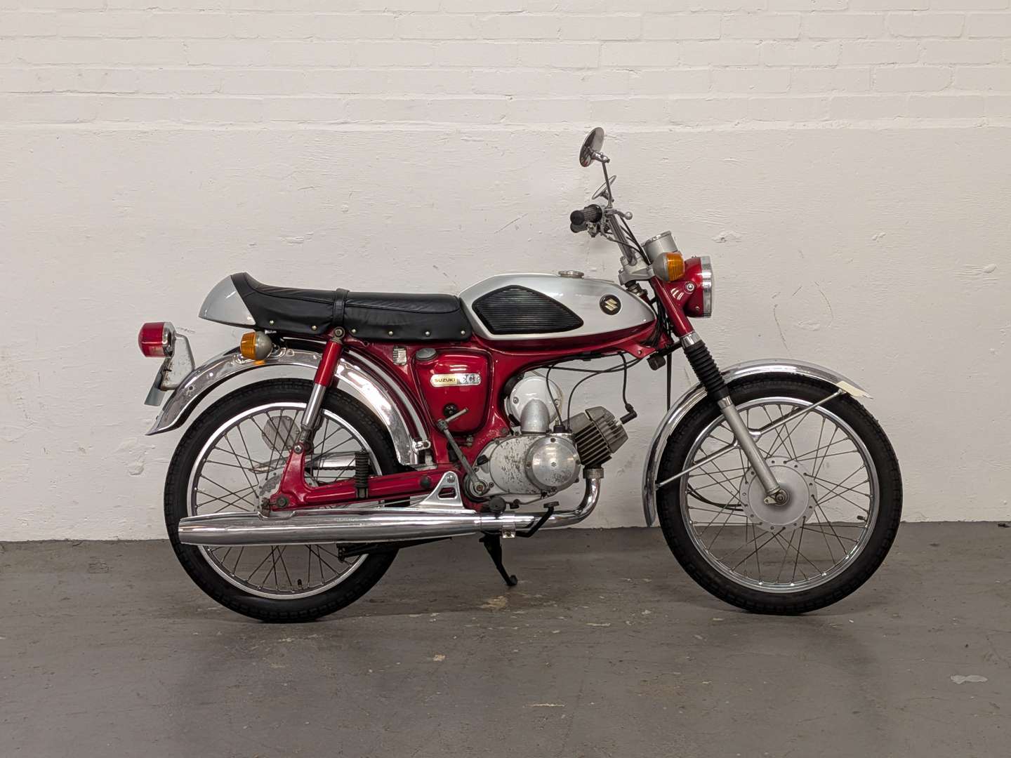 <p>1971 SUZUKI A100</p>