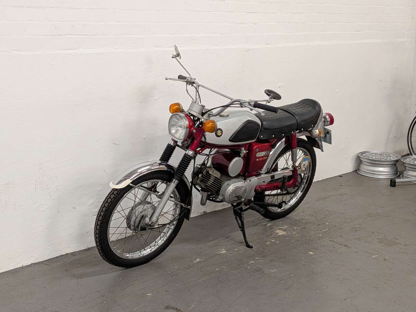 <p>1971 SUZUKI A100</p>