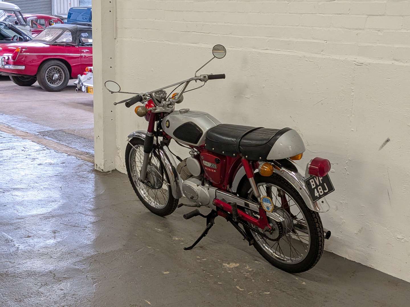 <p>1971 SUZUKI A100</p>