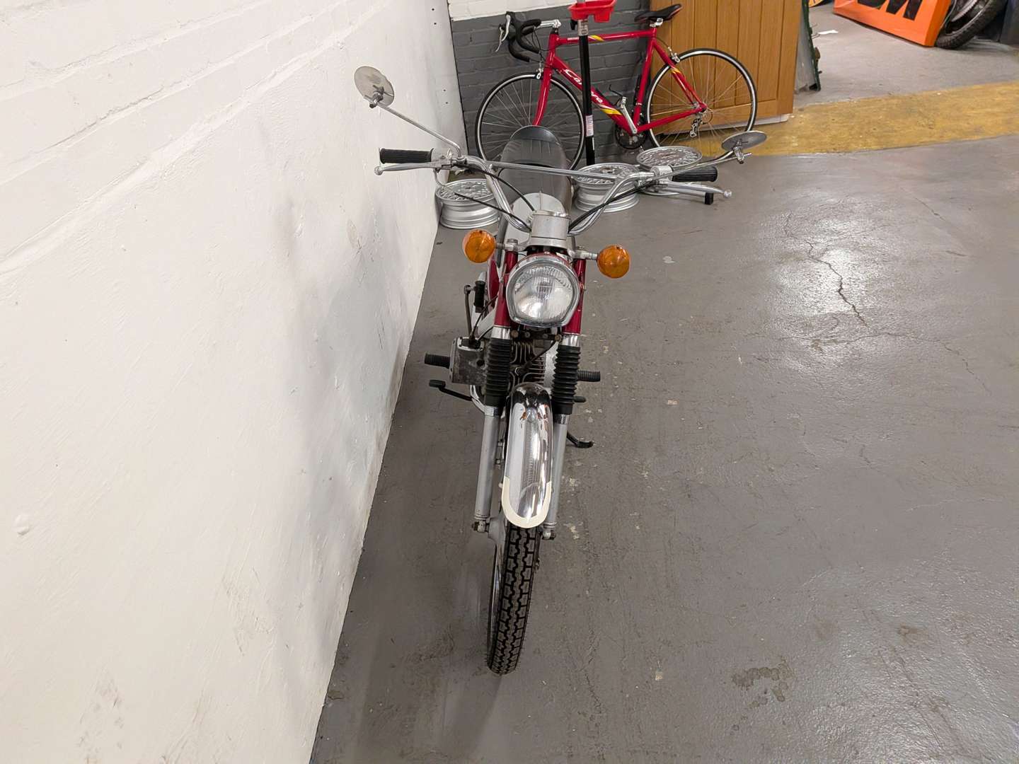 <p>1971 SUZUKI A100</p>