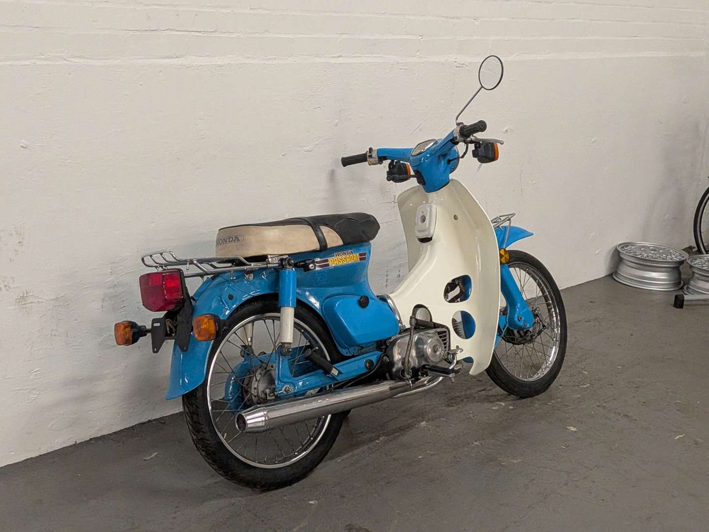 <p>1981 HONDA C70 PASSPORT</p>