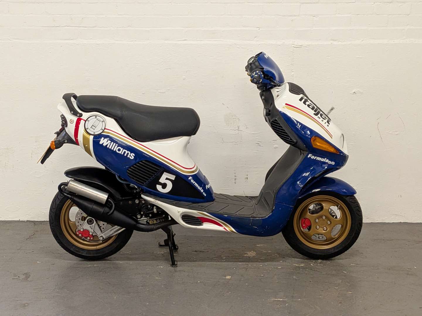 <p>2002 ITALJET F50 LC</p>