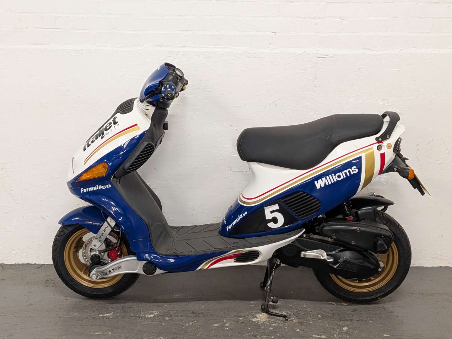 <p>2002 ITALJET F50 LC</p>
