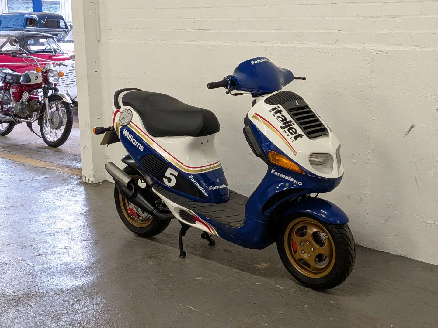 <p>2002 ITALJET F50 LC</p>