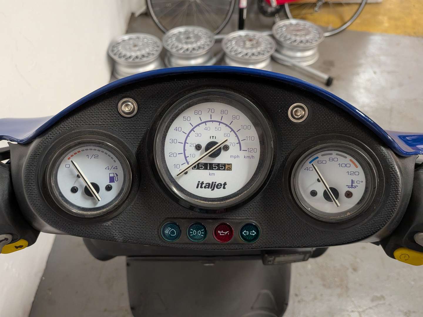 <p>2002 ITALJET F50 LC</p>