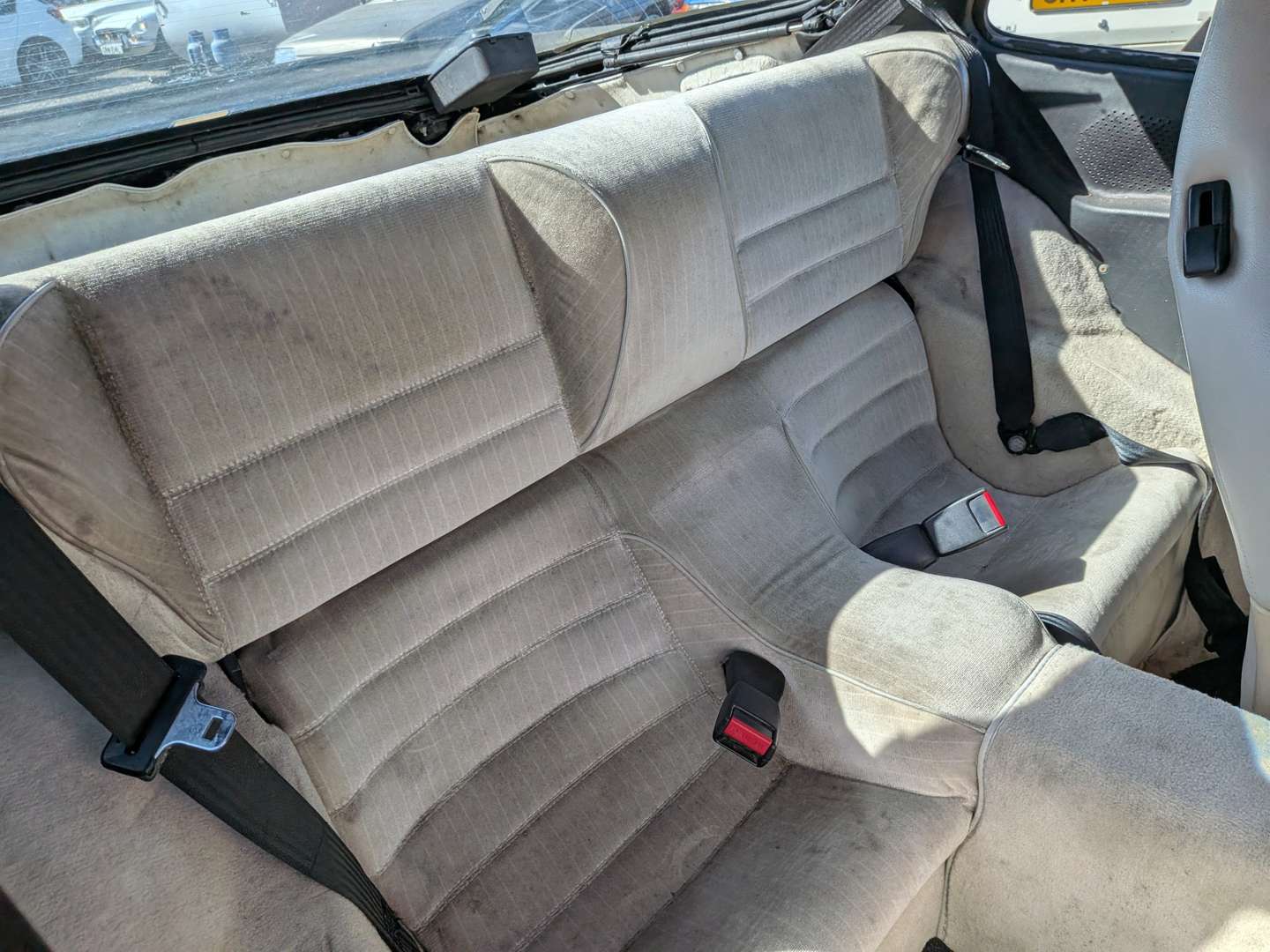 <p>1991 PORSCHE 944 S2</p>