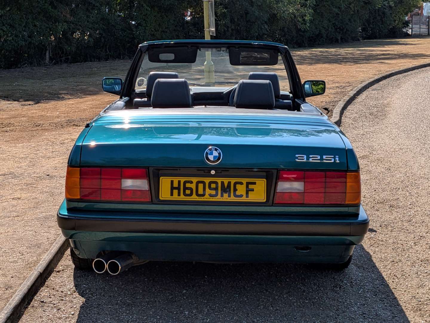 <p>1991 BMW 325I E30 CABRIOLET</p>