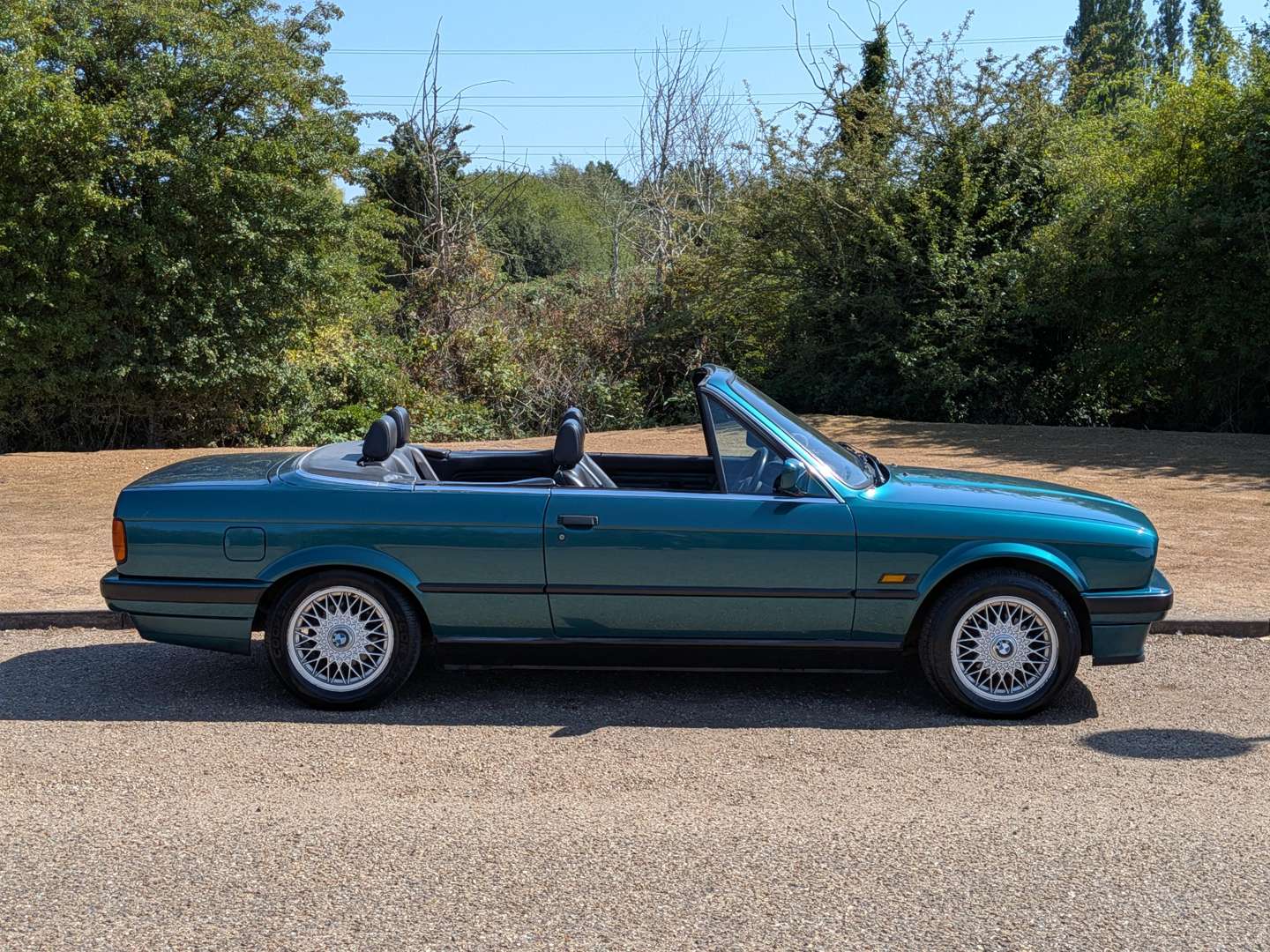 <p>1991 BMW 325I E30 CABRIOLET</p>