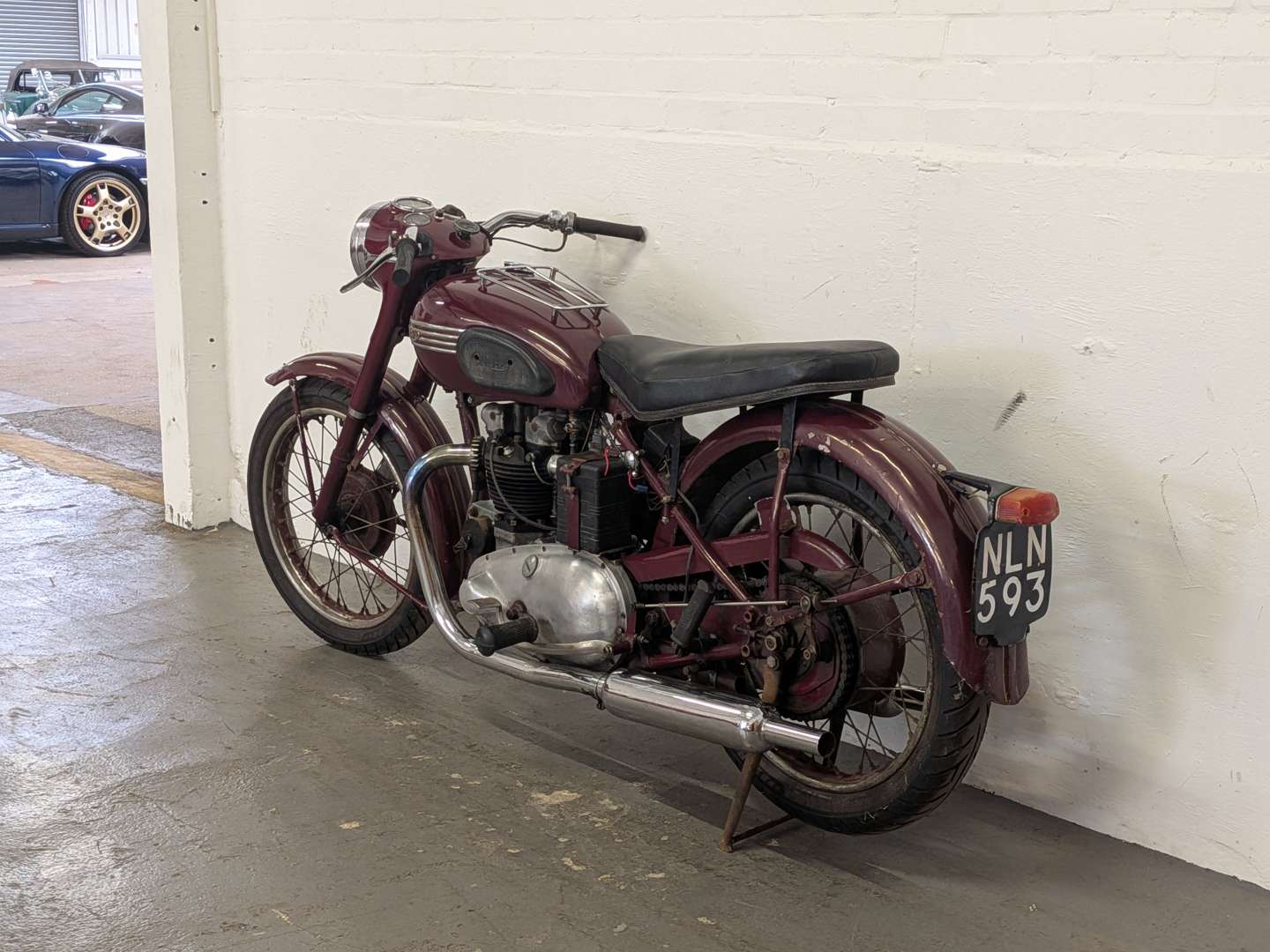 <p>1947 TRIUMPH SPEEDTWIN</p>