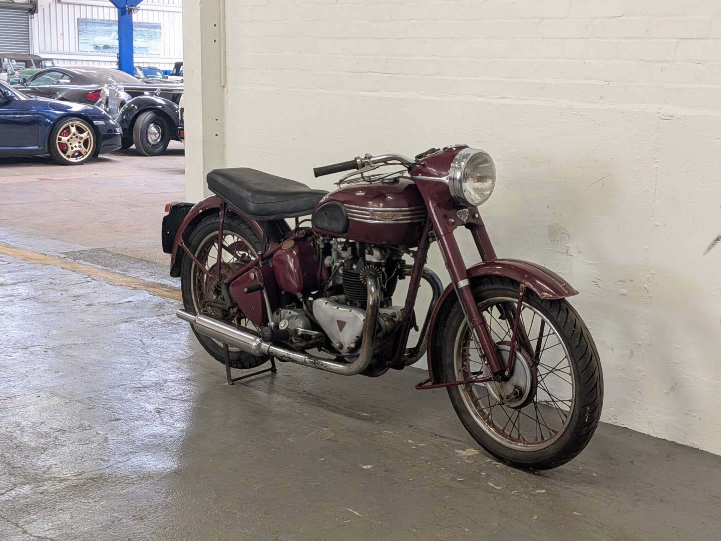 <p>1947 TRIUMPH SPEEDTWIN</p>