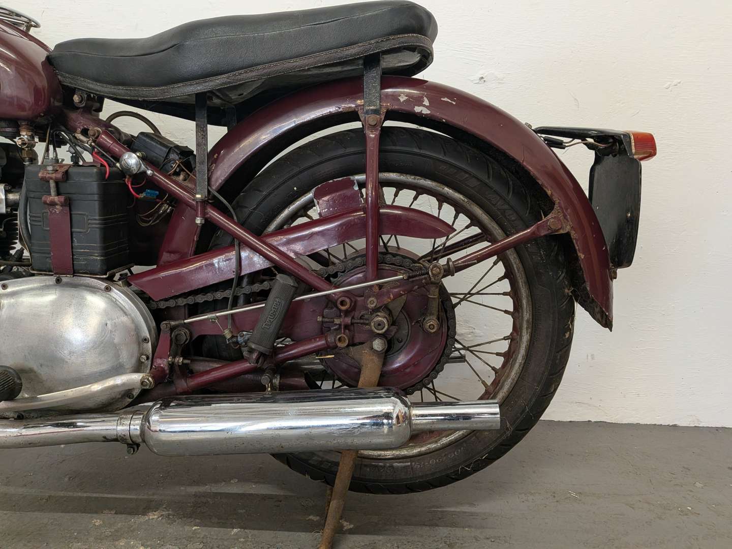 <p>1947 TRIUMPH SPEEDTWIN</p>