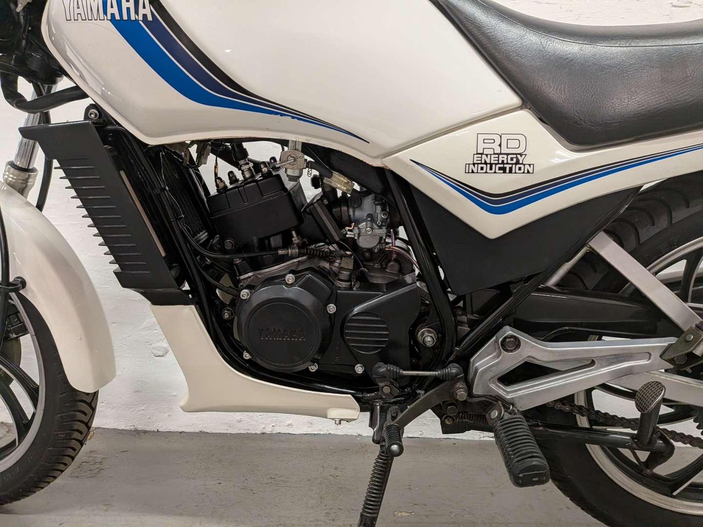 <p>1982 YAMAHA RD 125 LC</p>