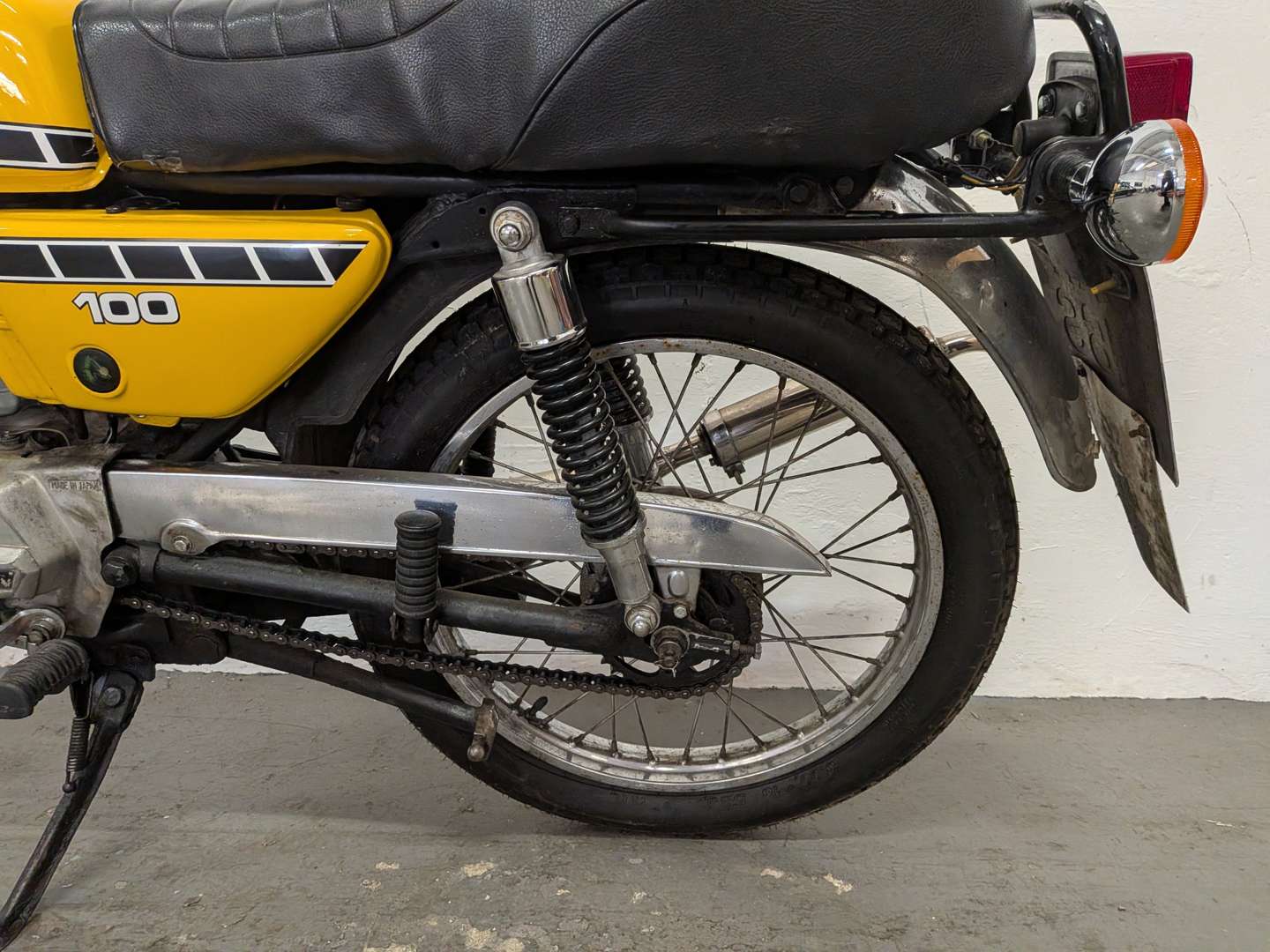 <p>1977 YAMAHA RS100</p>
