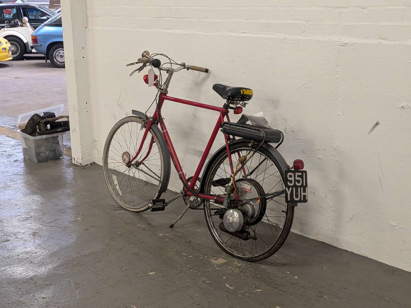 <p>1956 BSA WINGED WHEEL 35CC FITTED TO A TRIUMPH BICYCLE</p>