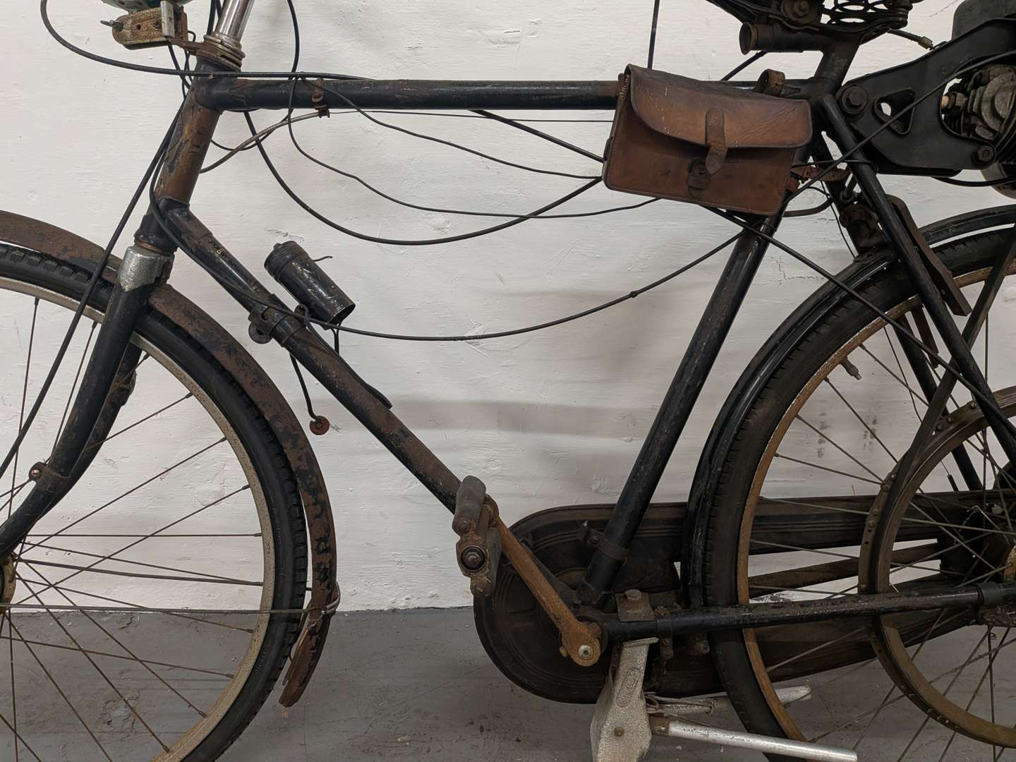 <p>1955 CYCLAID</p>