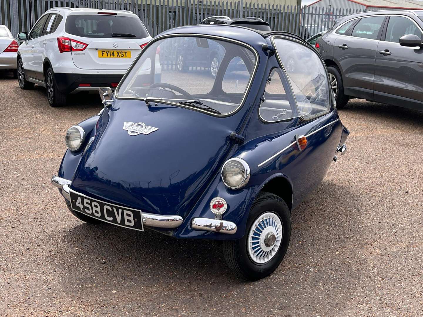 <p>1964 TROJAN HEINKEL</p>