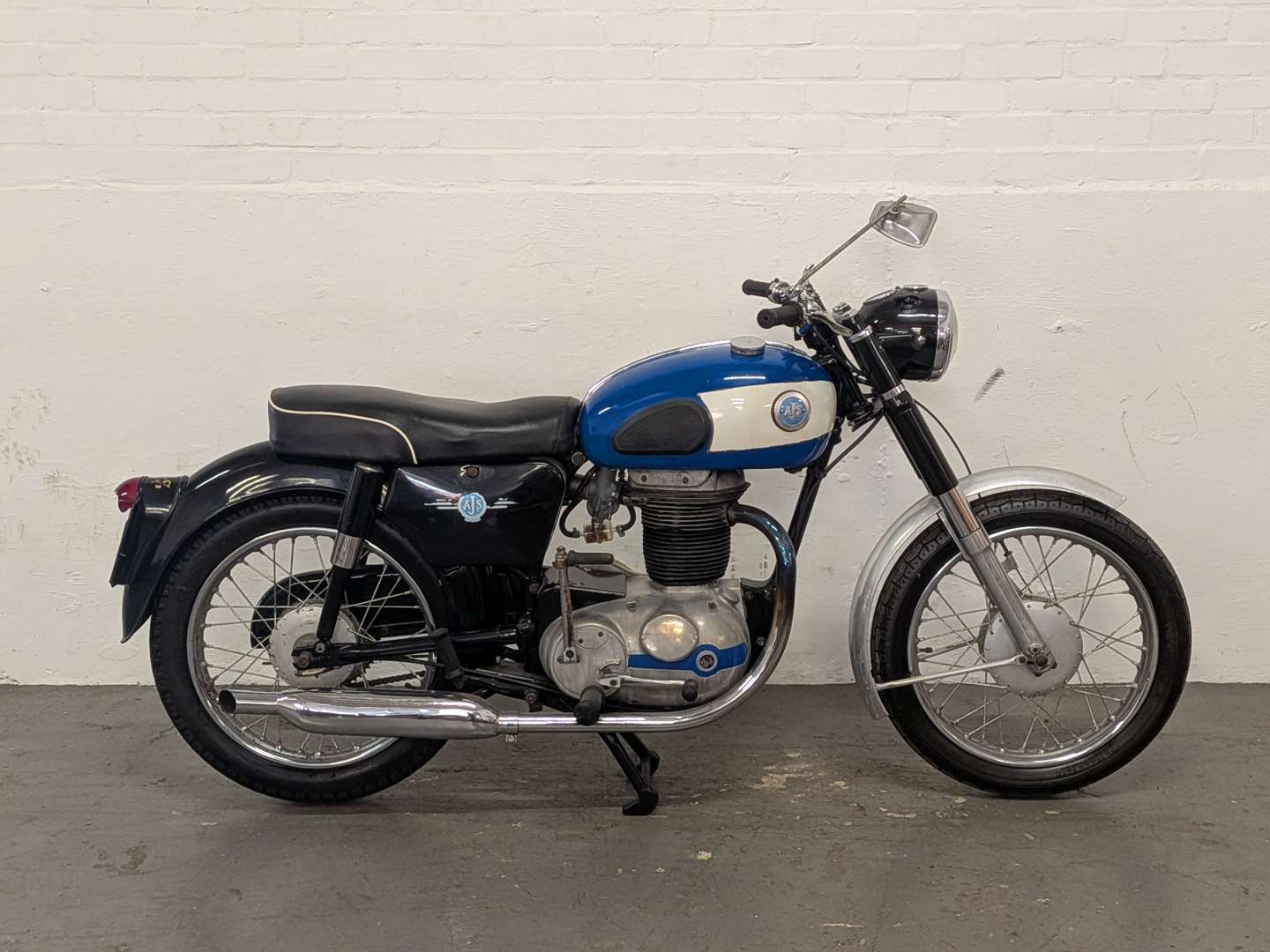 <p>1962 AJS 350 SENATOR</p>