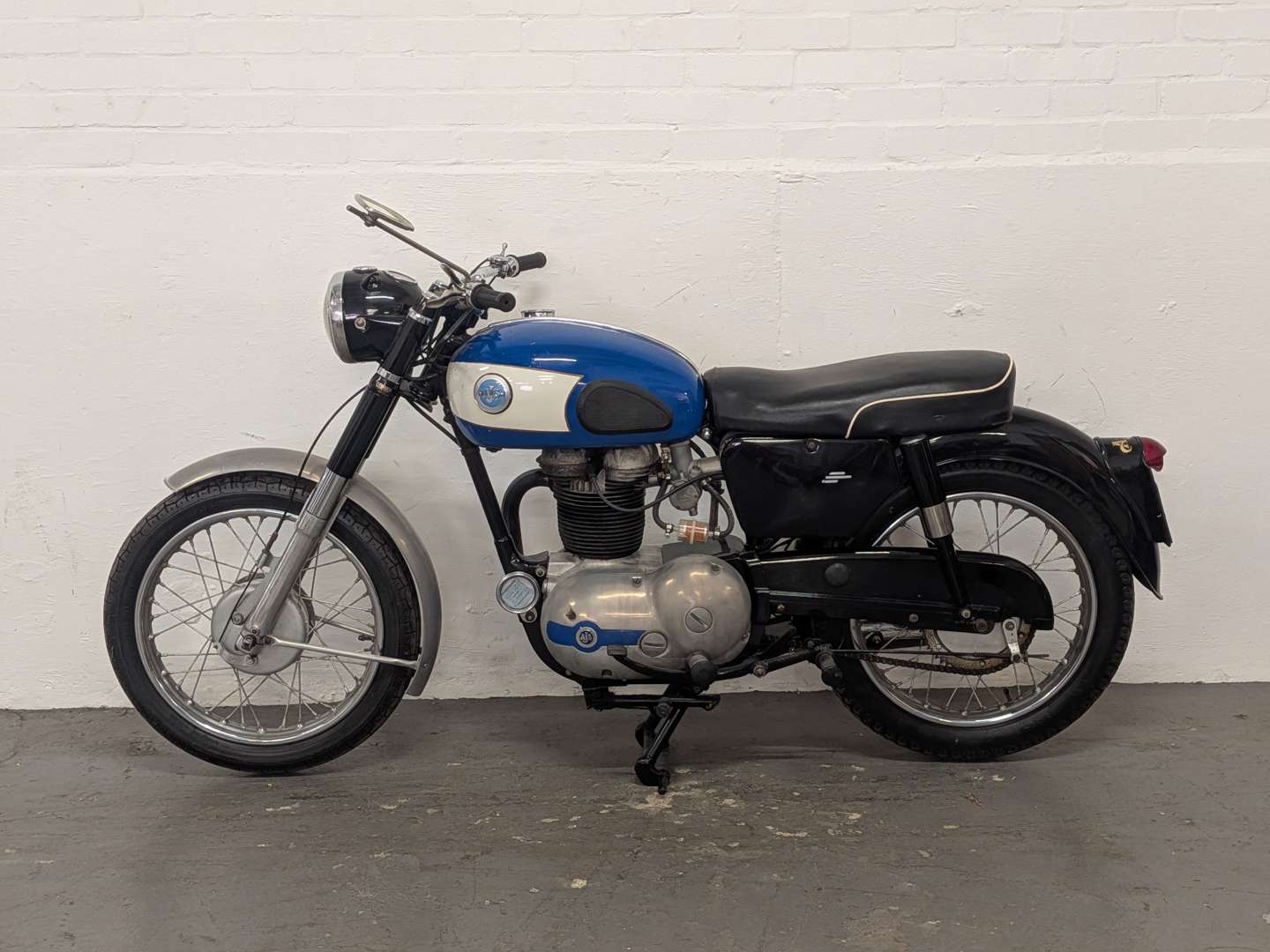 <p>1962 AJS 350 SENATOR</p>