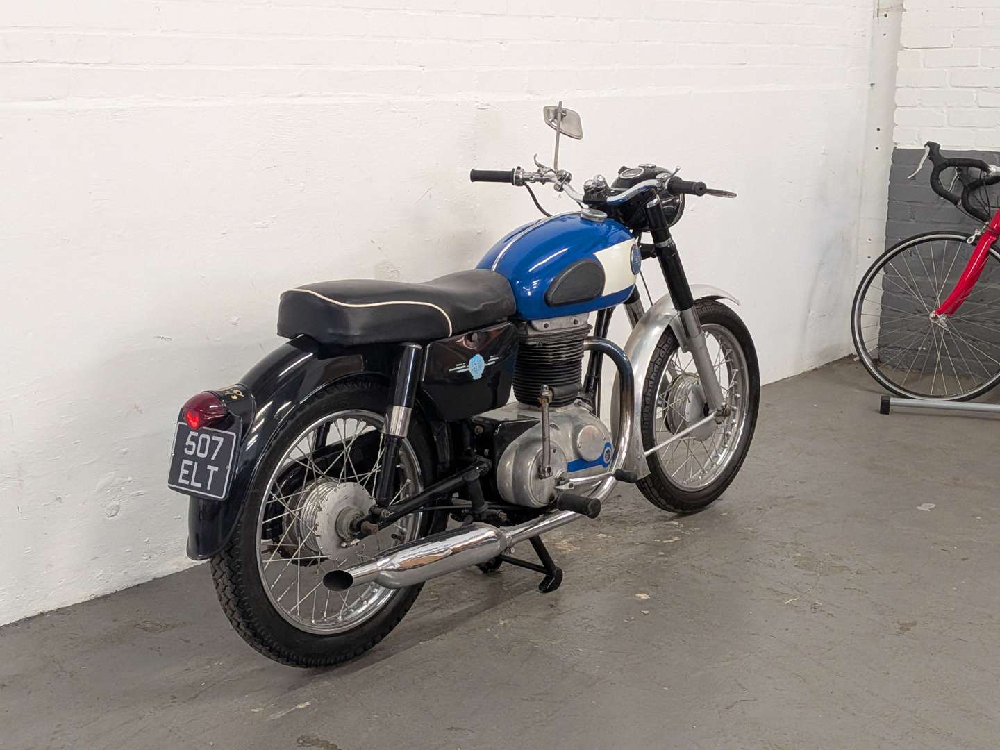 <p>1962 AJS 350 SENATOR</p>