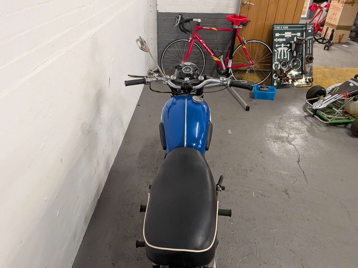 <p>1962 AJS 350 SENATOR</p>