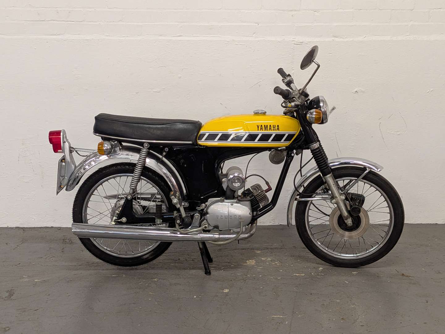 <p>1977 YAMAHA FS1E</p>