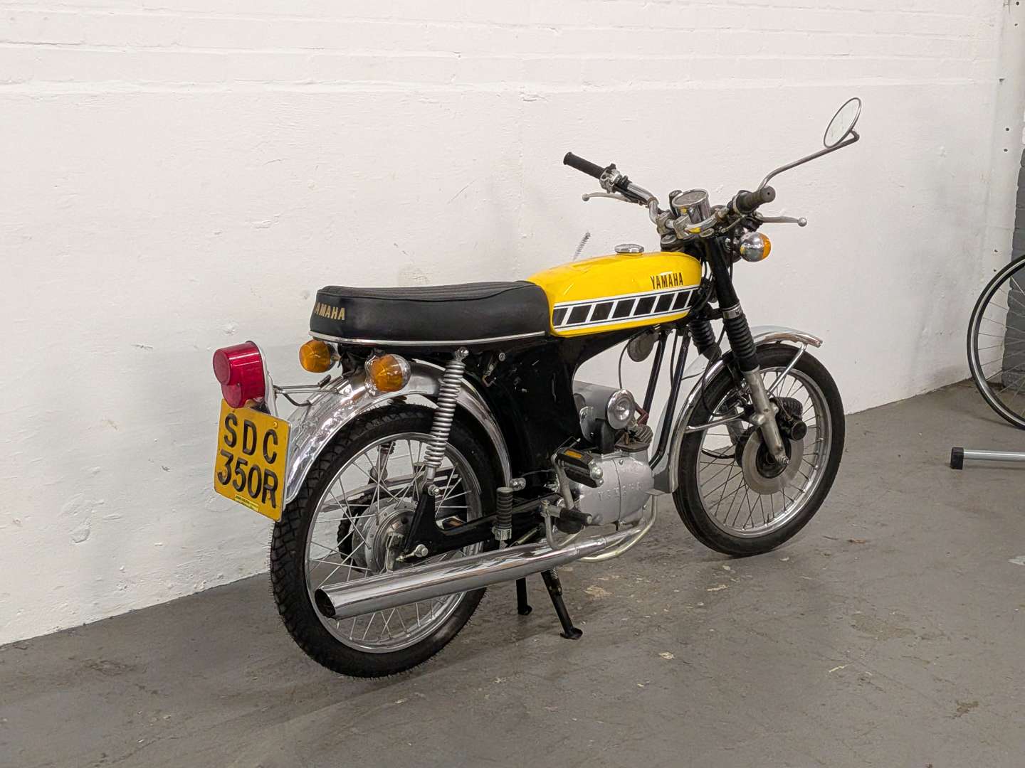 <p>1977 YAMAHA FS1E</p>