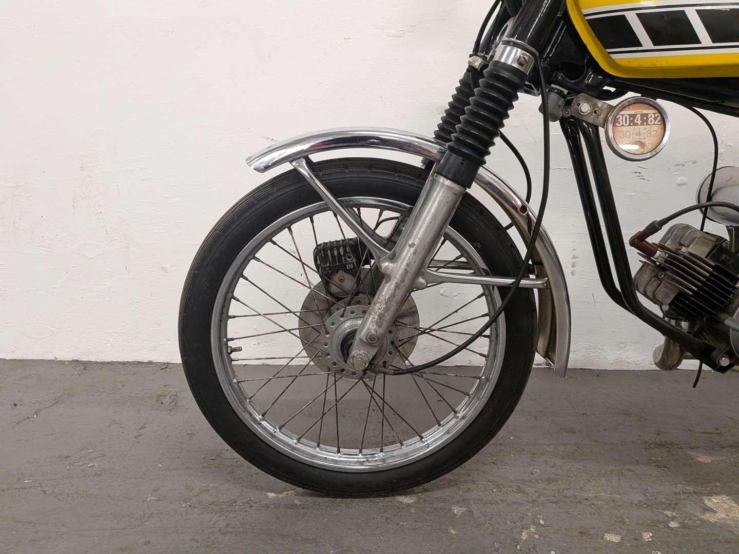 <p>1977 YAMAHA FS1E</p>