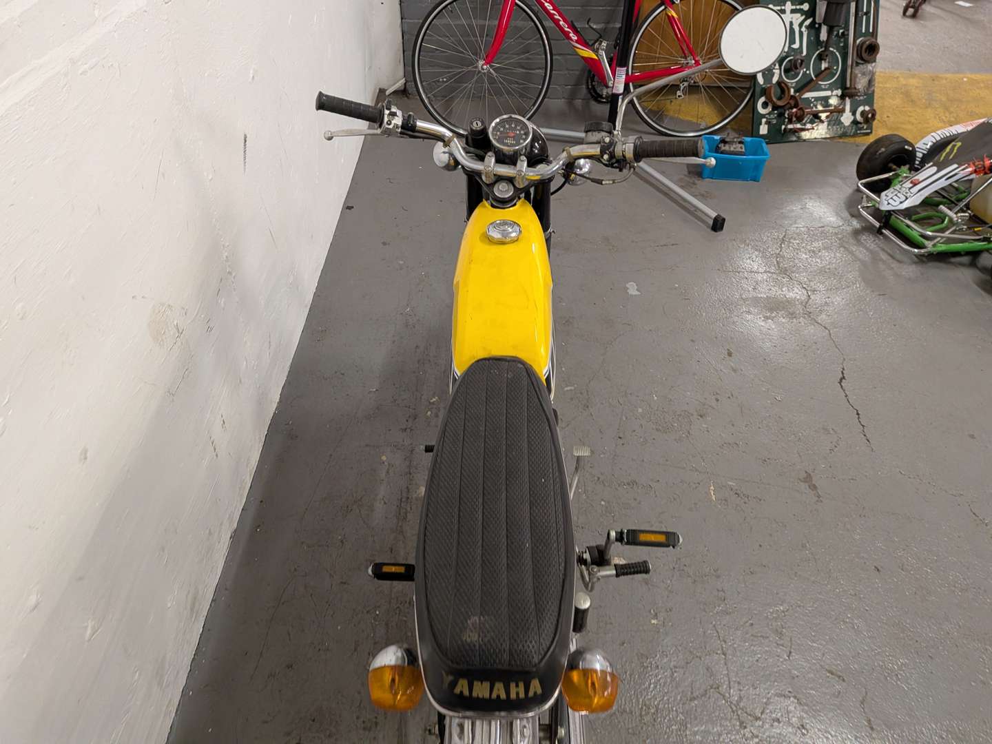 <p>1977 YAMAHA FS1E</p>