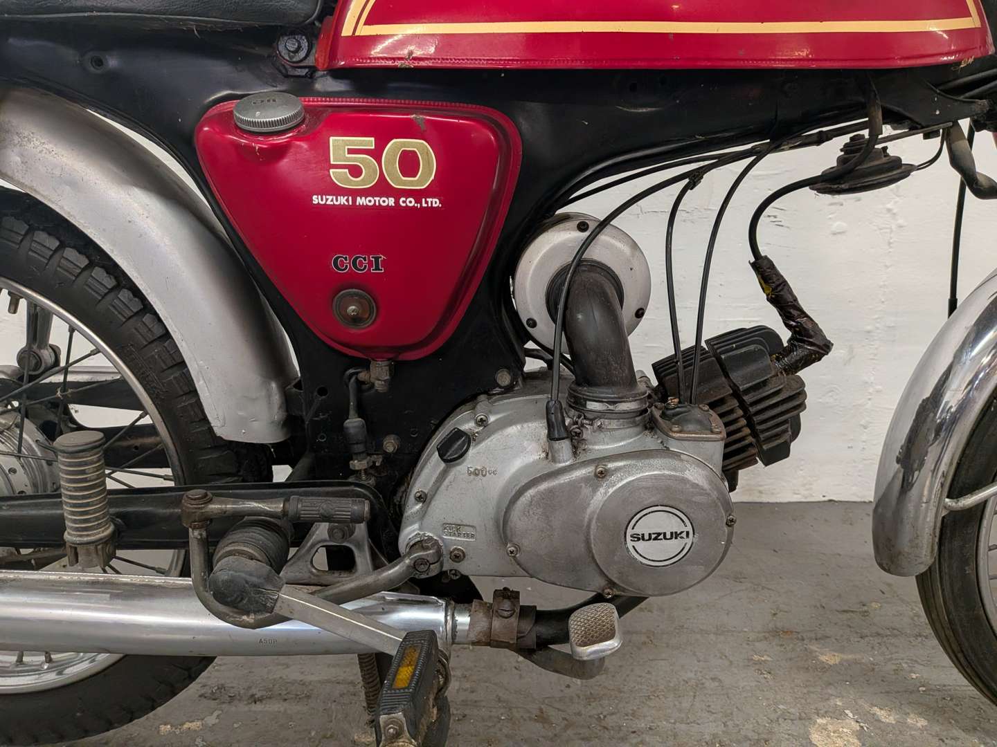 <p>1977 SUZUKI AP50</p>