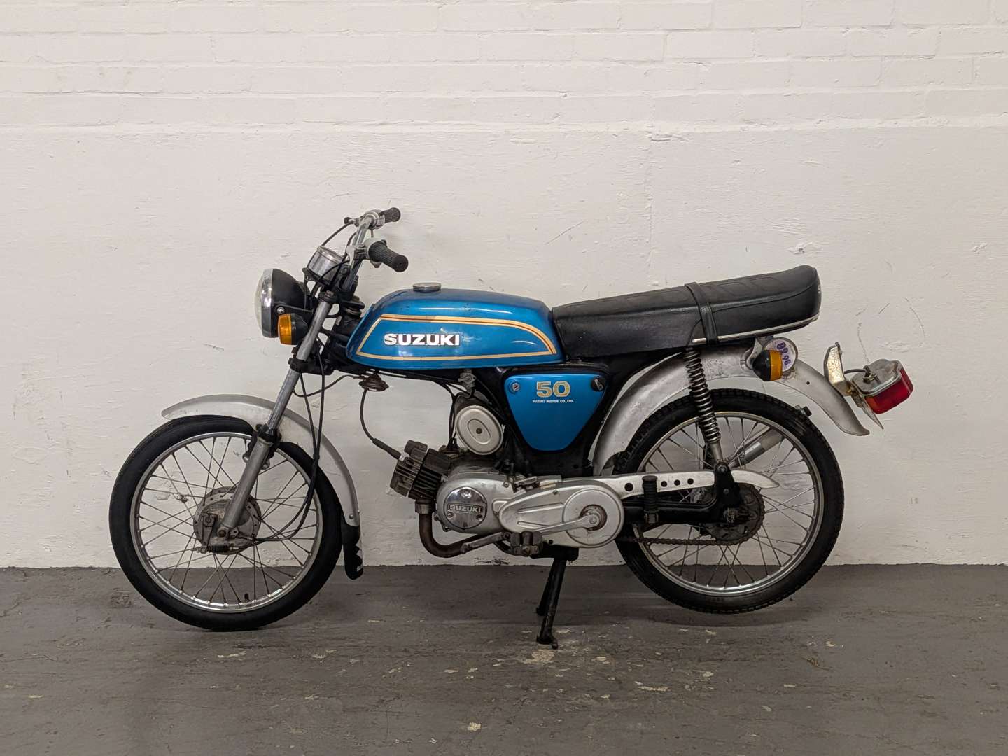 <p>1977 SUZUKI AP50</p>