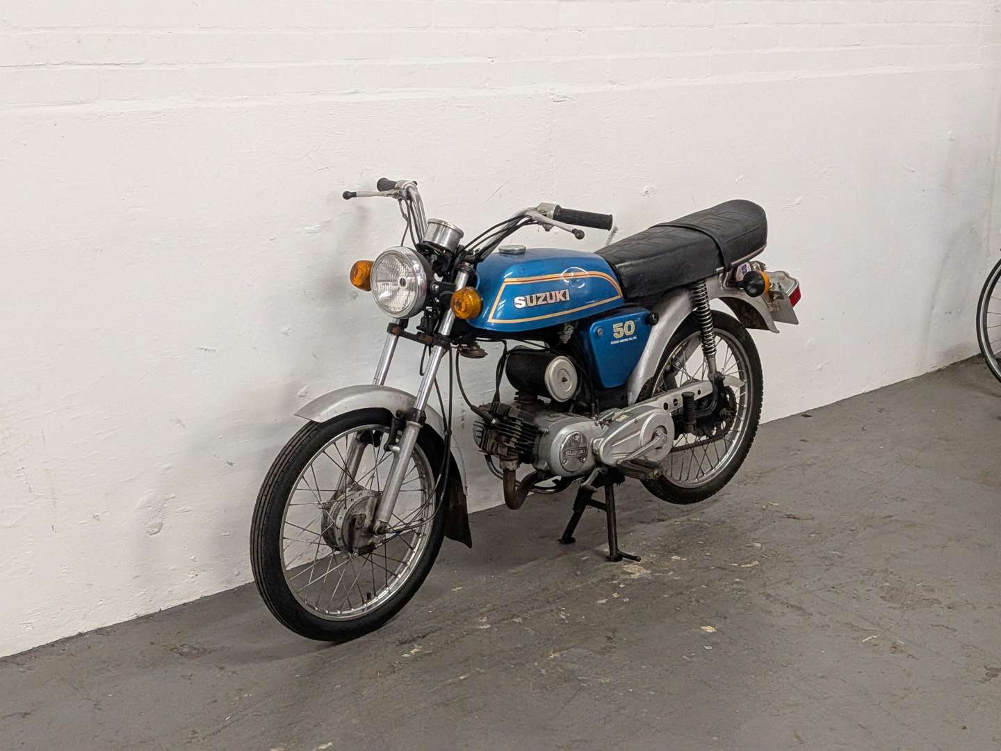 <p>1977 SUZUKI AP50</p>