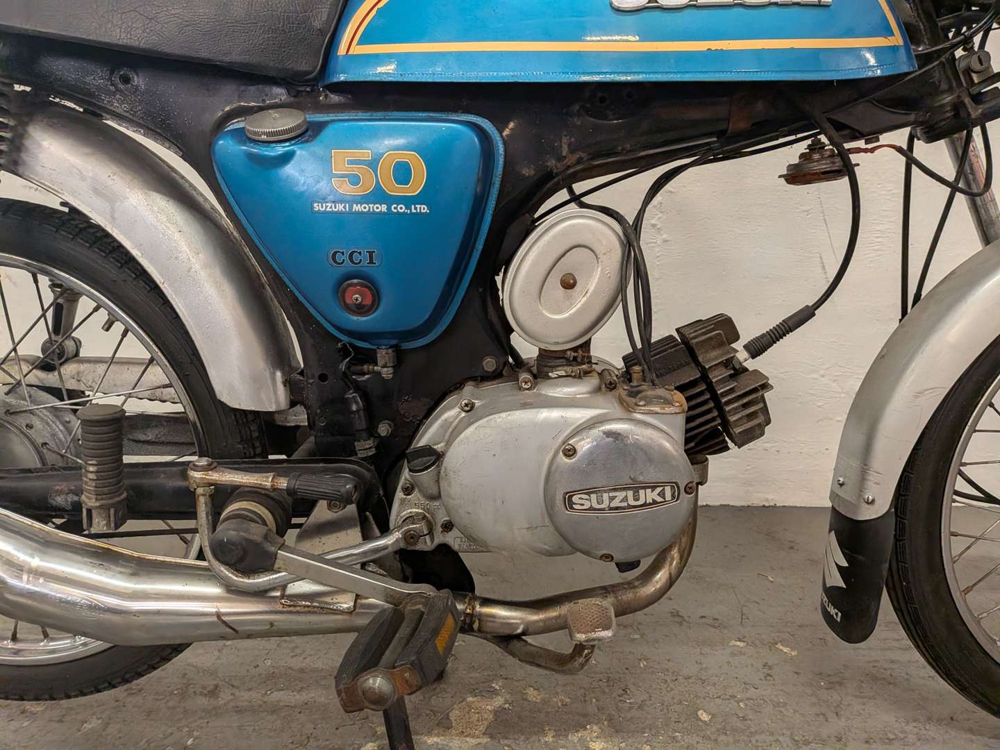 <p>1977 SUZUKI AP50</p>